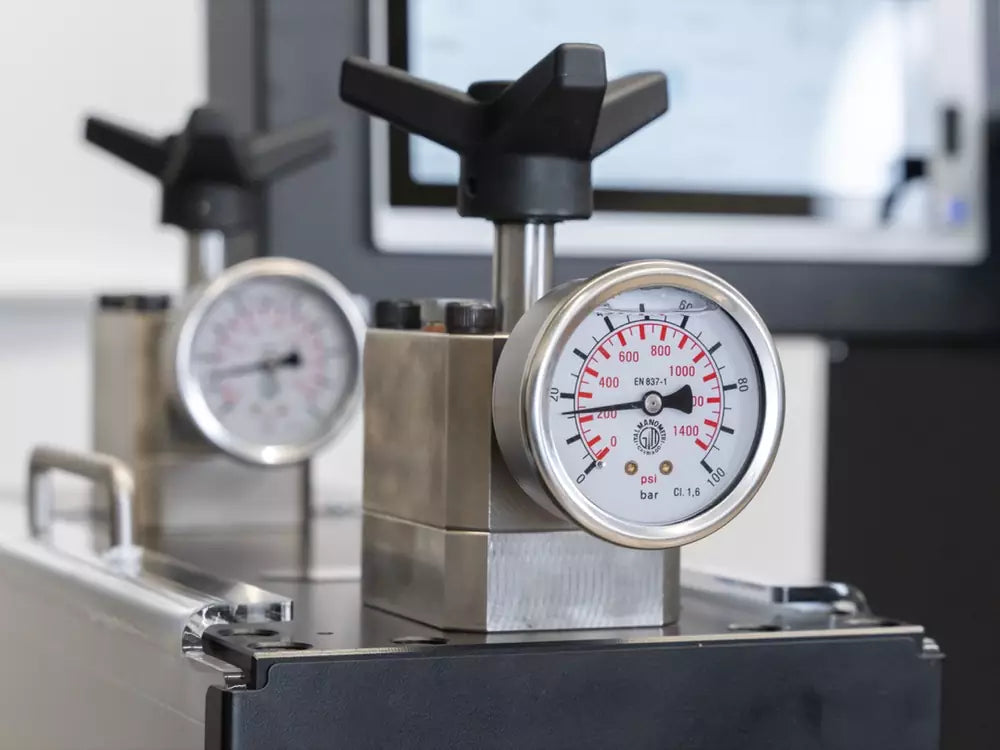 DLP-2200 Digital Label Press with Inline Rotary Finishing